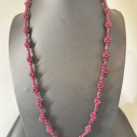 Vintage 23” genuine garnet cluster beaded necklace! - Picture 10 of 10